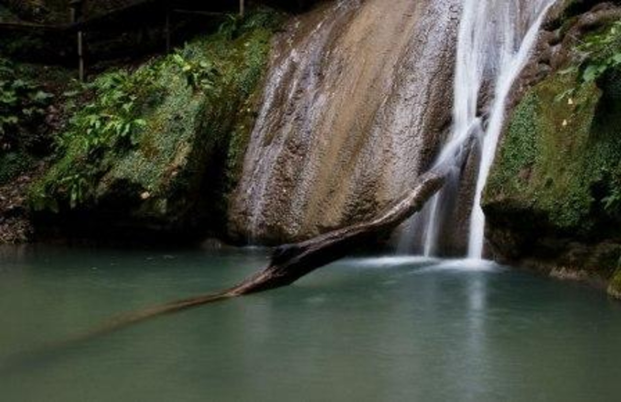 Водопады в бассейне реки Макопсе
