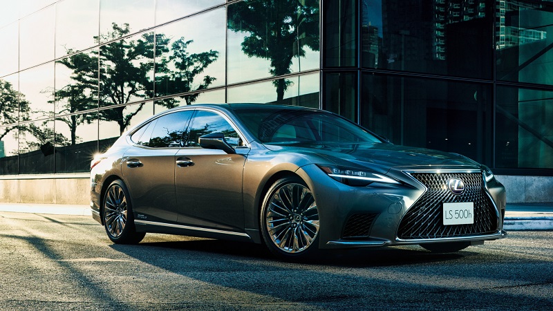 Lexus LS